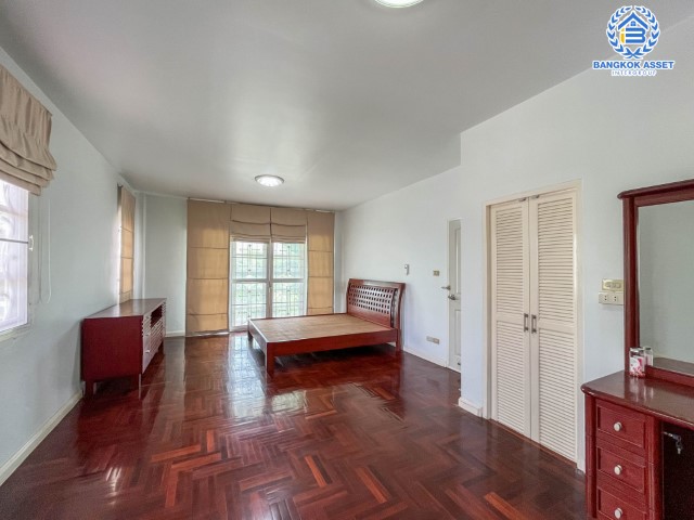 *****บ้านเดี่ยวมือสองย่านนนทบุรี ม.ลลิลอินเดอะพาร์ค บางใหญ่-กาญจนาภิเษก #หลังมุม เนื้อที่ 59.2 ตร.ว. ฟังก์ชัน 3 ห้องนอน 3 ห้องน้ำ 2 ที่จอดรถ มาพร้อมของแถมเพียบ! บนทำเลดี ใกล้รถไฟฟ้าสายสีม่วง "สถานีตลาดบางใหญ่", เซ็นทรัลเวสต์เกต และทางด่วน "กาญจนาภิเษก"